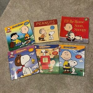 Charlie Brown, Peanuts gang color and read along books